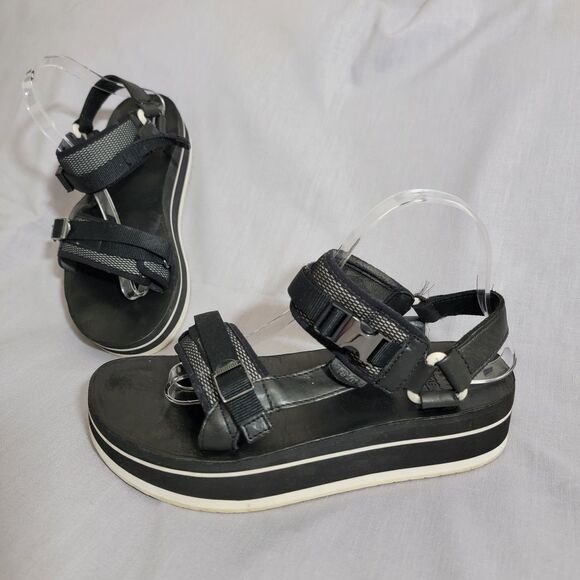 TEVA‎ FLATFORM UNIVERSAL LUXE BLACK BUCKLE SANDALS PLATFORM Women's SIZE 9 - Picture 1 of 16